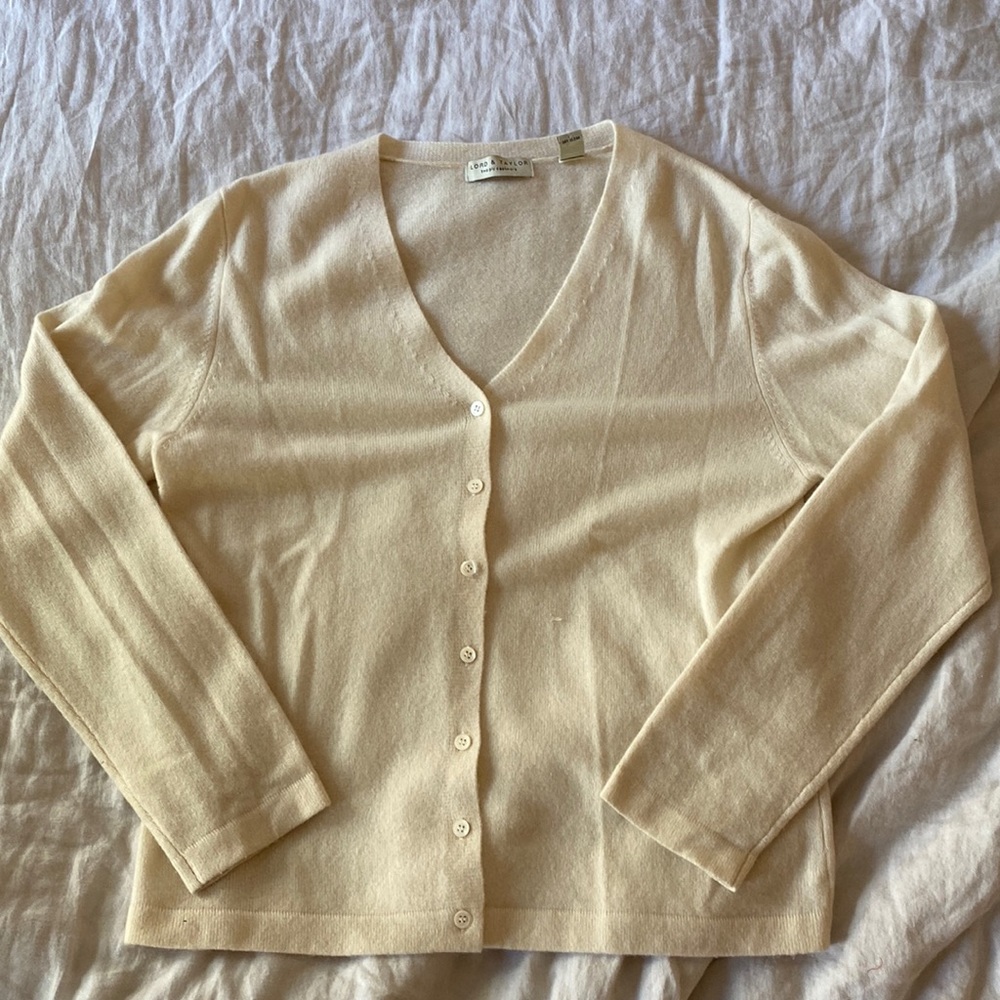 VINTAGE CASHMERE CARDIGAN - Lord and Taylor Sz L